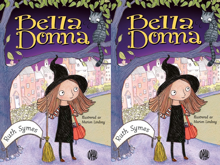 Bella Donna står under ett träd. hon har långt rött hår och en spetsig häxhatt.